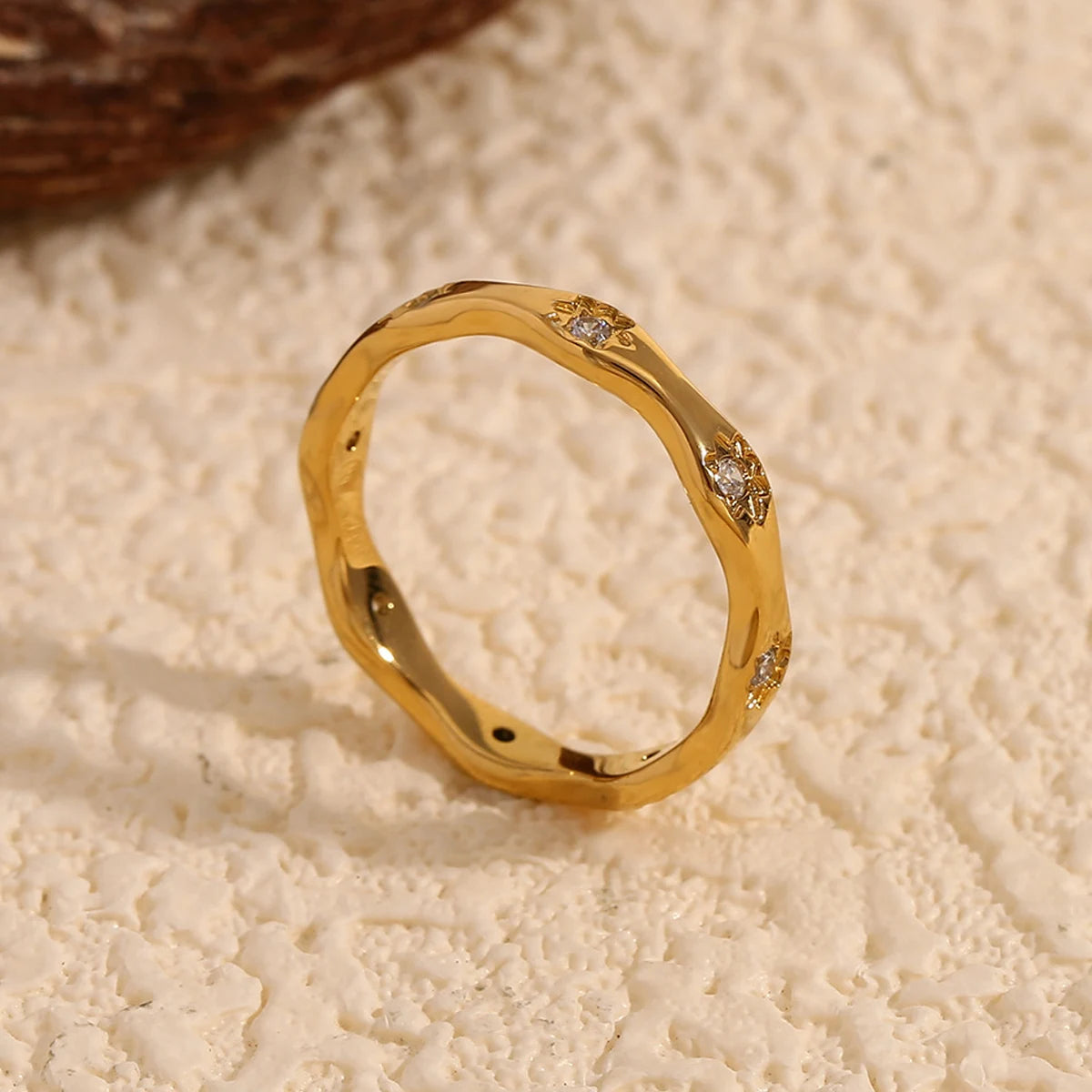 Eight-Awn Star Wave Shape Ring