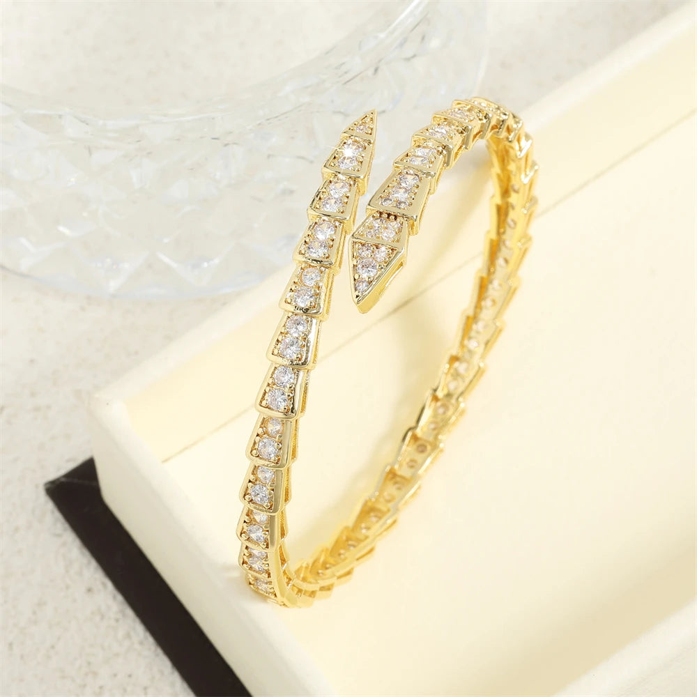 Fashion Inlaid Zirconia Open Bracelet for Women