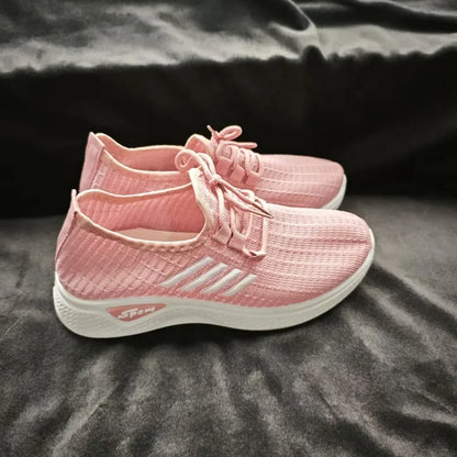 Trendy Women's Mesh Low-Top Running Sneakers