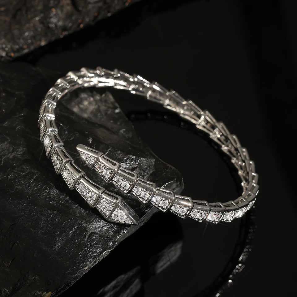 Fashion Inlaid Zirconia Open Bracelet for Women