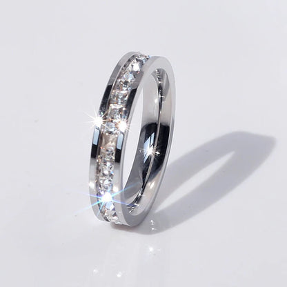 Classic Round Zircon Stainless Steel Ring for Women