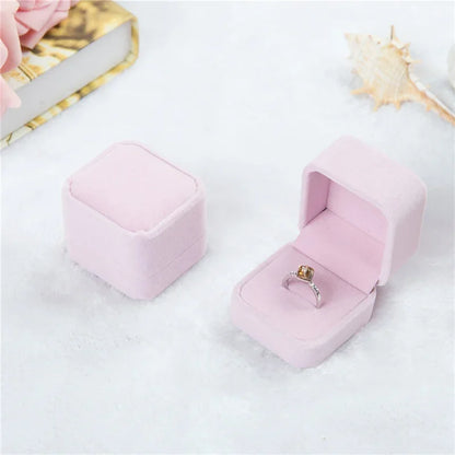 Rounded Flannelette Ring Box