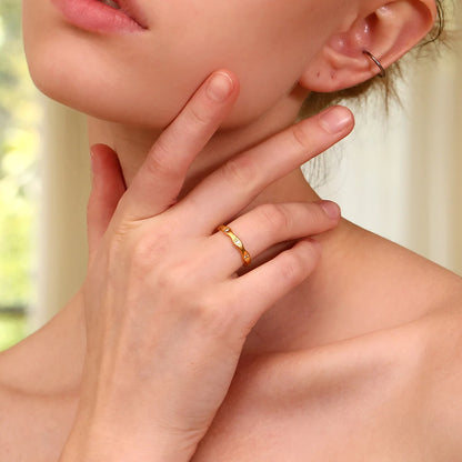 Eight-Awn Star Wave Shape Ring