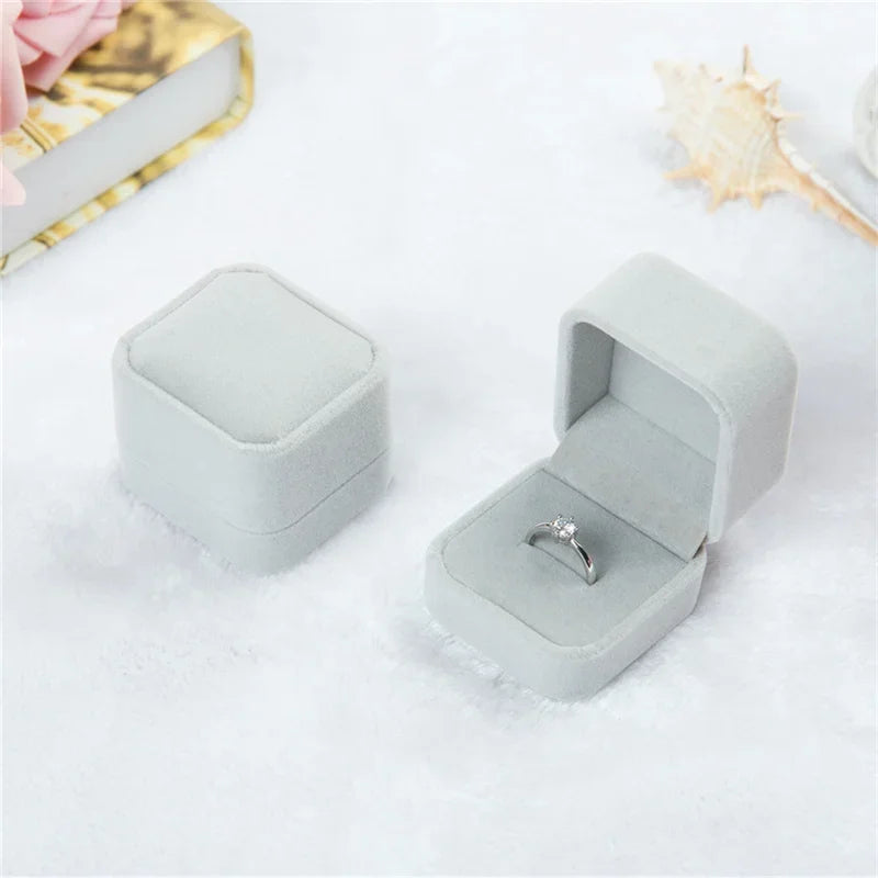 Rounded Flannelette Ring Box