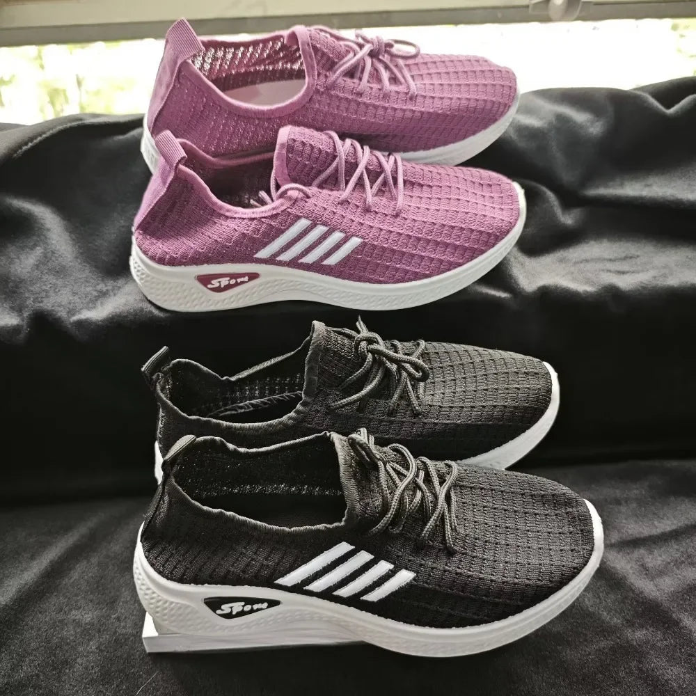 Trendy Women's Mesh Low-Top Running Sneakers