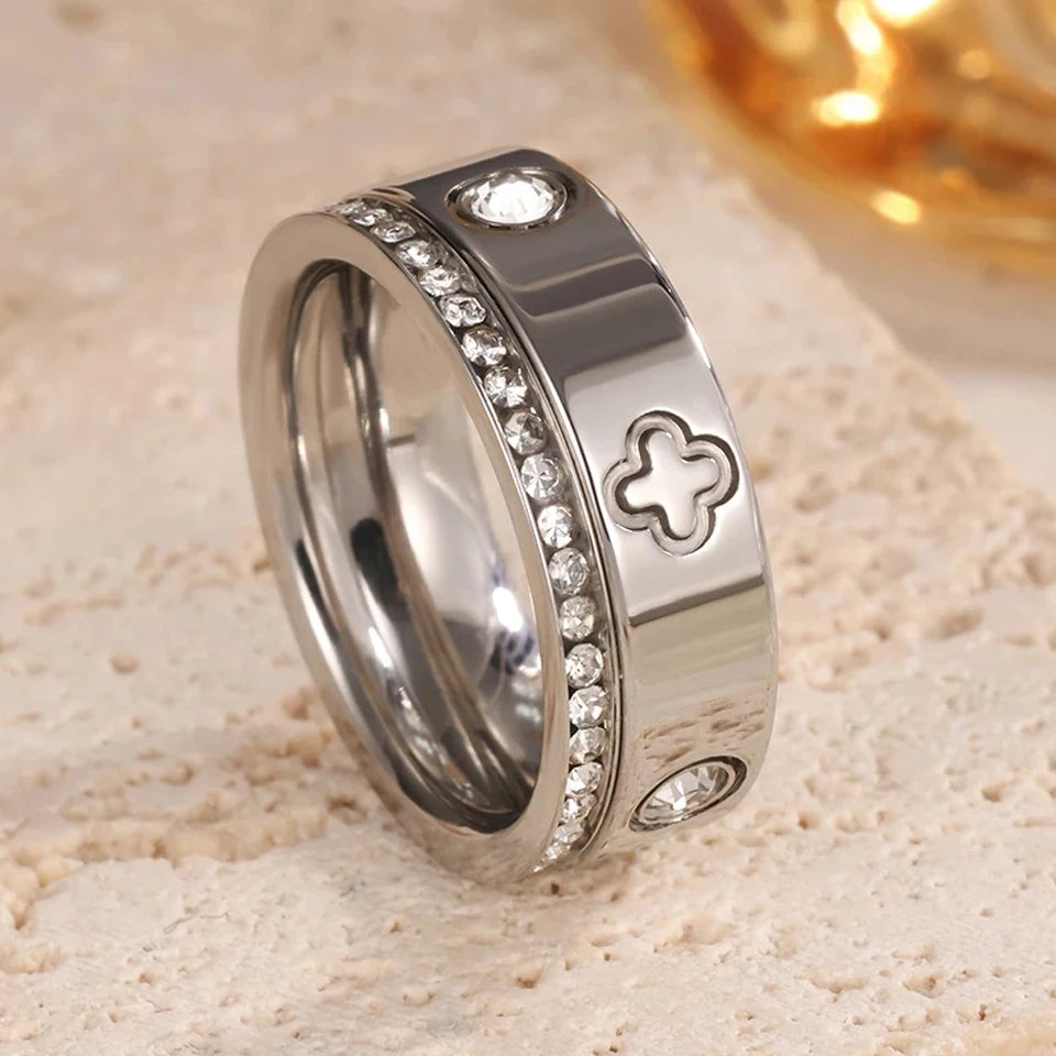 Classic Round Zircon Stainless Steel Ring for Women