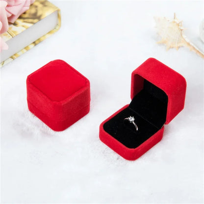 Rounded Flannelette Ring Box
