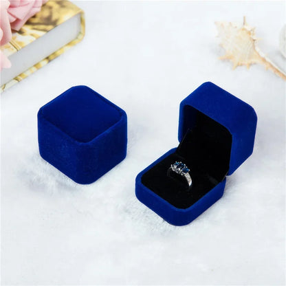 Rounded Flannelette Ring Box